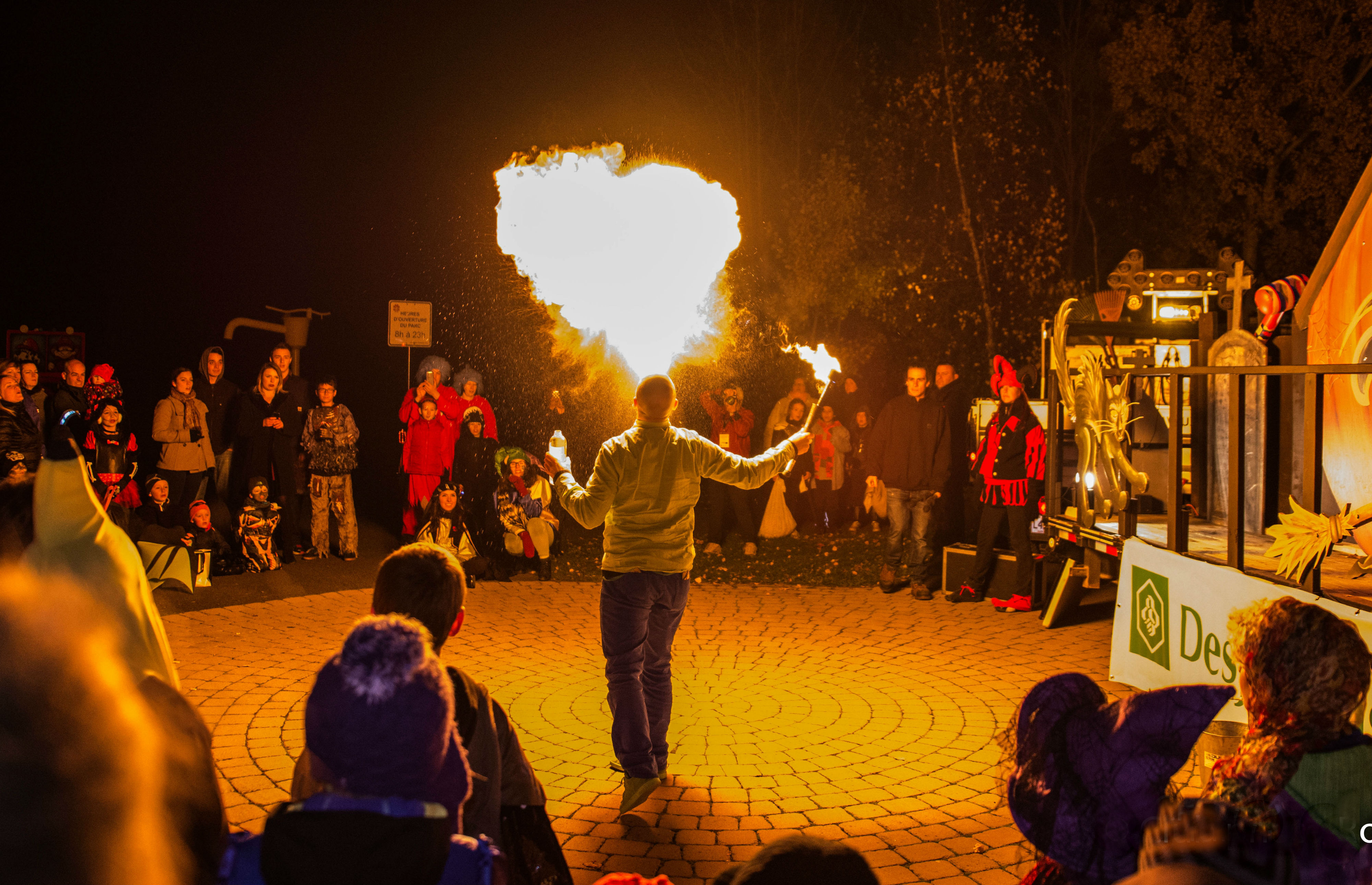 Frissons et plaisirs dans les villes du Roussillon à l’Halloween  Le Reflet