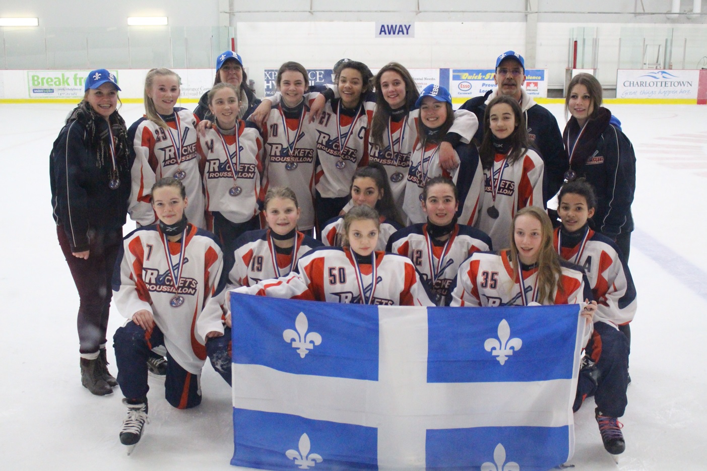 Les Rockets médaillées de bronze en ringuette aux Championnats de l’Est