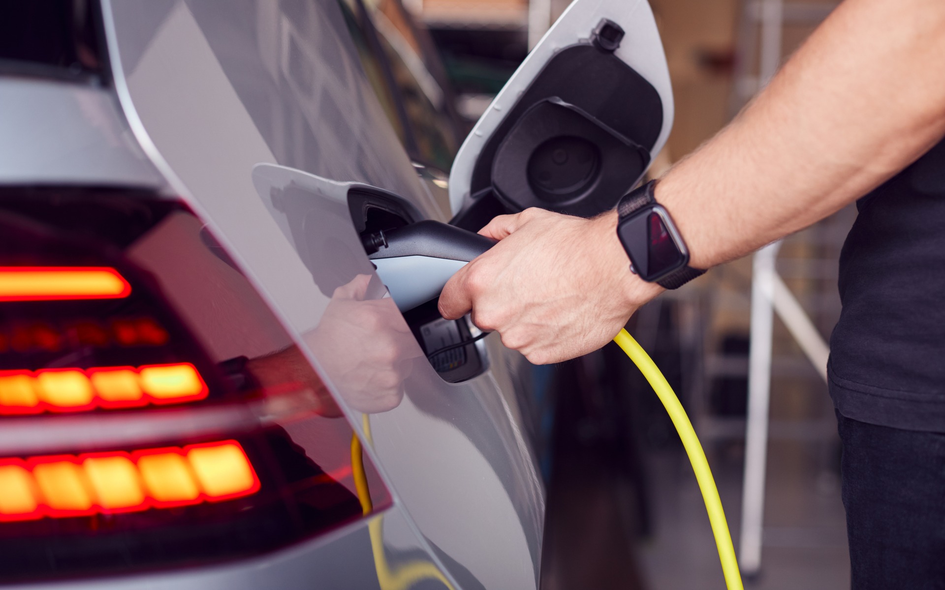 Expérience réussie pour recharger une voiture électrique en 10 minutes Le Reflet Expérience réussie pour recharger une voiture électrique en 10 minutes Le Reflet