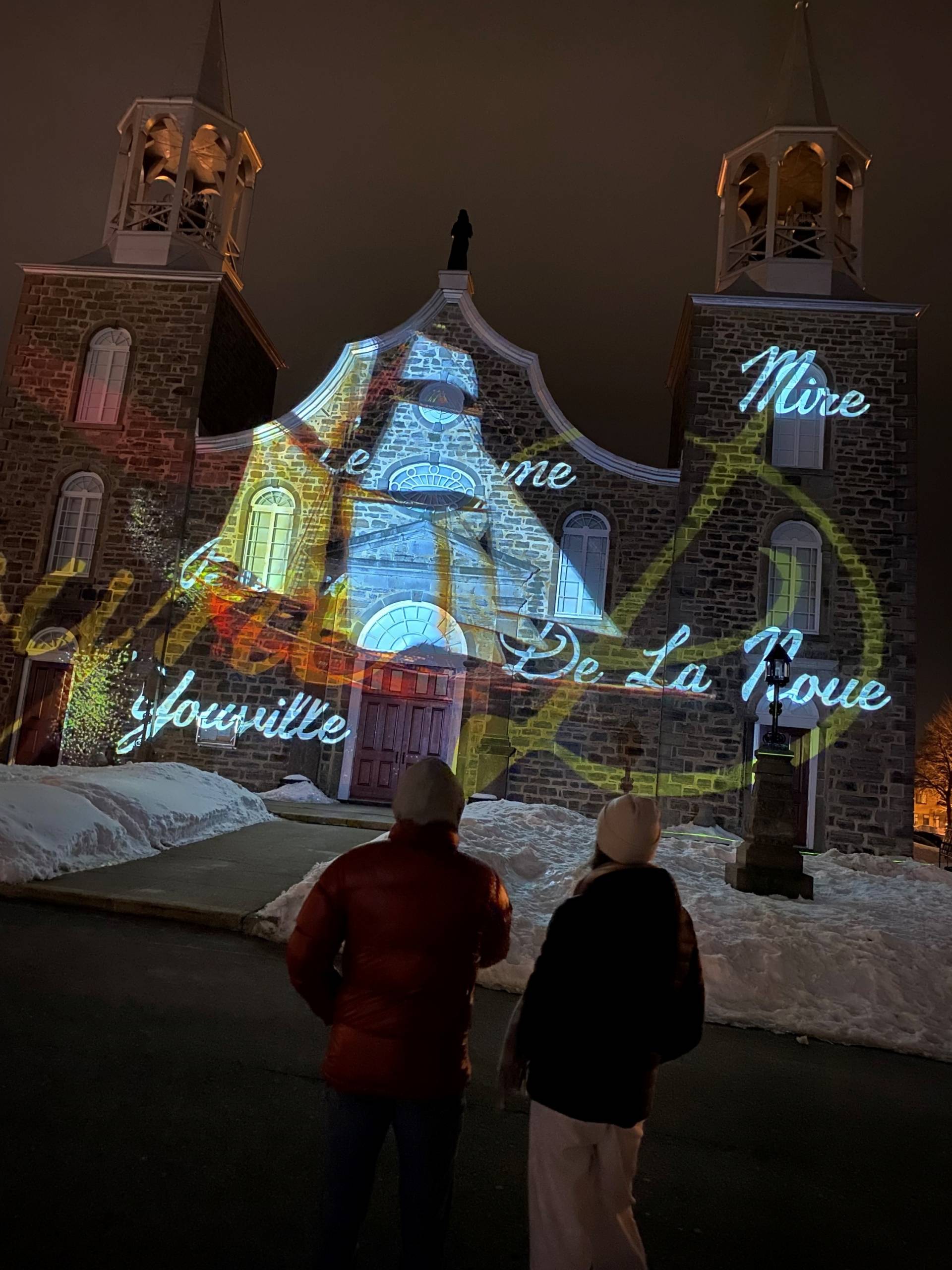 Le Soleil De Châteauguay Vidéos Projections 350e Le Passé Sanime Sur Léglise Saint Joachim