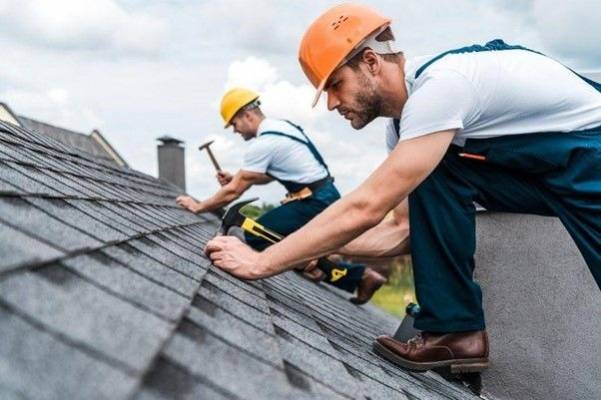 Réparation de toiture : prix, budget et conseils (2024)